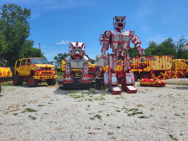 Robots That Move And React