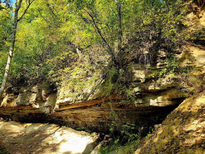 Rock Formations, Cliffs, and River Views Along the Bluffs