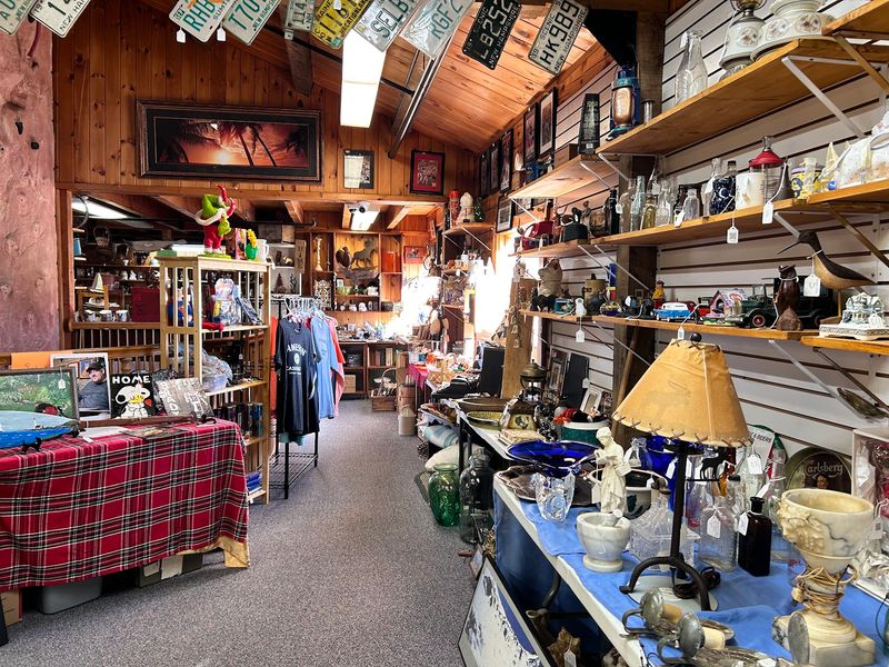 Rockin Thru The Ages Antiques & Collectibles, Gilford, New Hampshire Rockin Thru The Ages Antiques & Collectibles, Gilford, New Hampshire