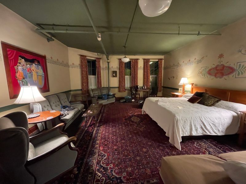 Rooms That Tell Their Own Stories Rooms That Tell Their Own Stories