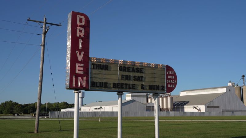 Rt. 66 Skyview Drive-In (Litchfield) Rt. 66 Skyview Drive-In (Litchfield)