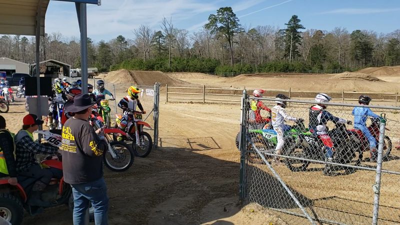 Safety-minded staff and rider guidance Safety-minded staff and rider guidance