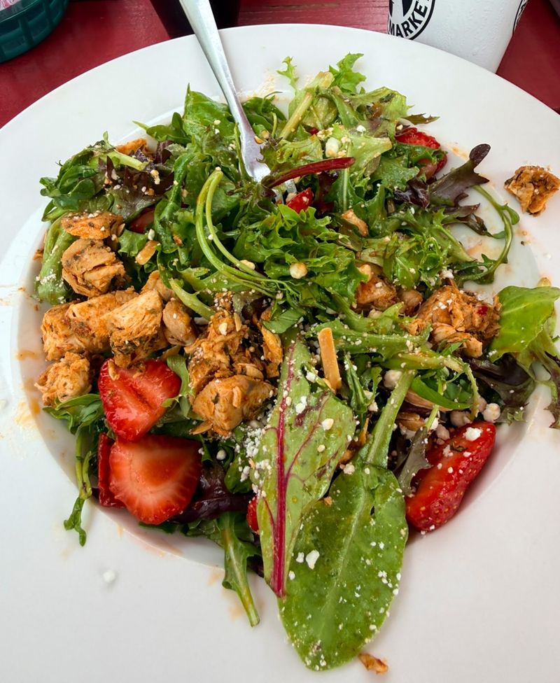 Salads That Steal the Show Salads That Steal the Show