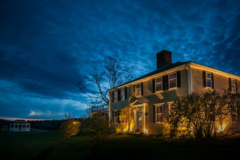Salem Cross Inn, West Brookfield Salem Cross Inn, West Brookfield