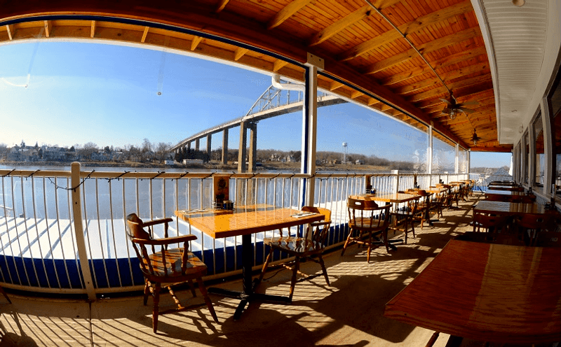 Schaefer's Canal House, Chesapeake City