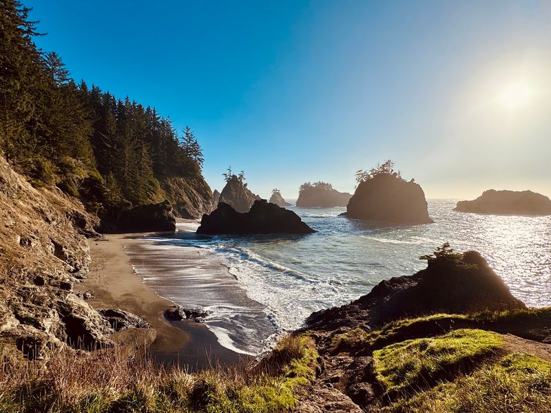 Sea Stacks, Cliffs, and the Views That Stop You Cold