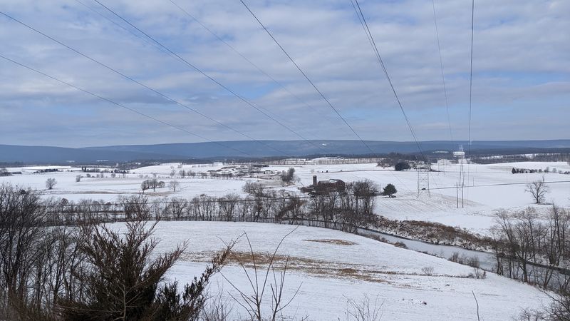 Seasonal Shifts: How the Trail Changes All Year Seasonal Shifts: How the Trail Changes All Year