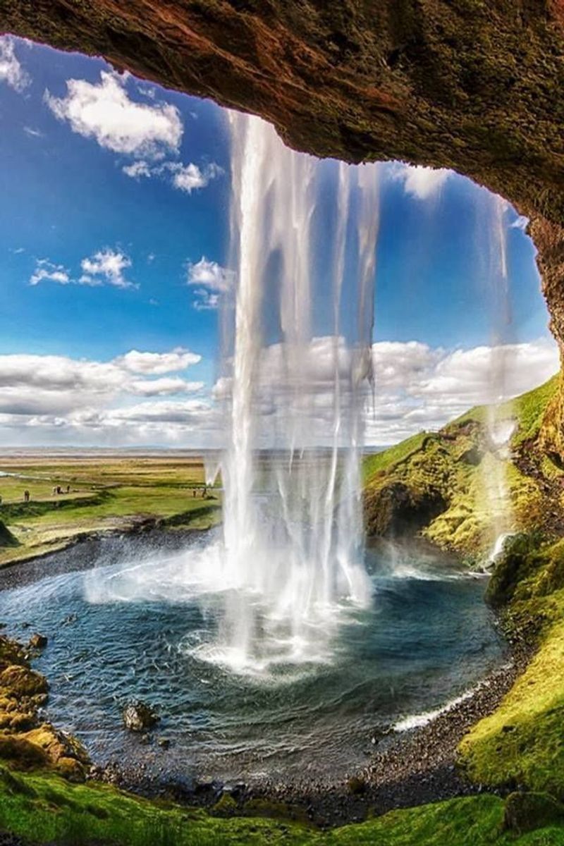 Seljalandsfoss, Iceland Seljalandsfoss, Iceland