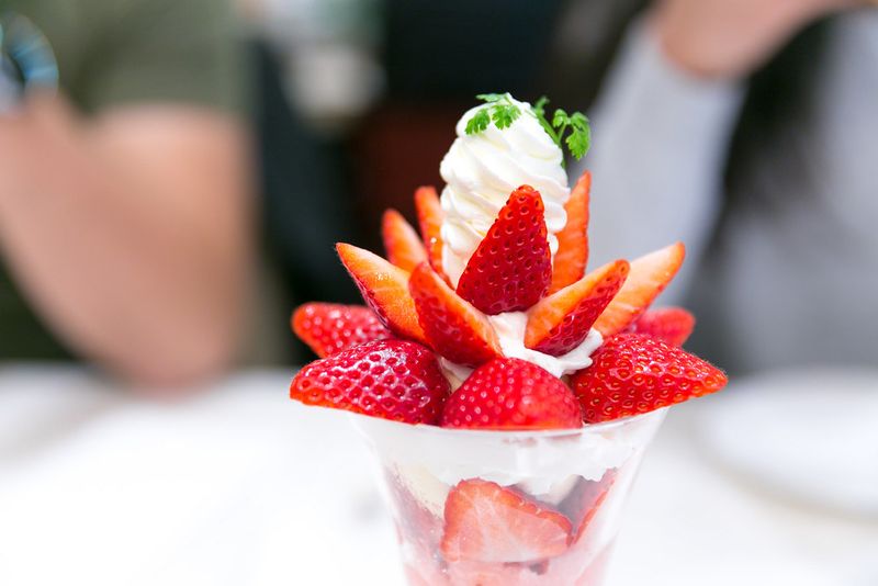Sembikiya Queen Strawberries Sembikiya Queen Strawberries