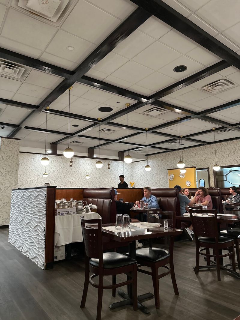 Servers Who Know the Menu by Heart Servers Who Know the Menu by Heart