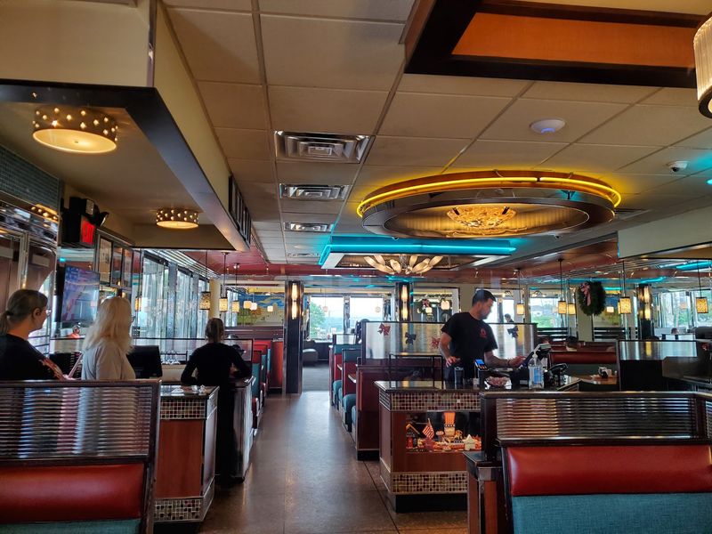 Service That Keeps Regulars Coming Back for Years Service That Keeps Regulars Coming Back for Years