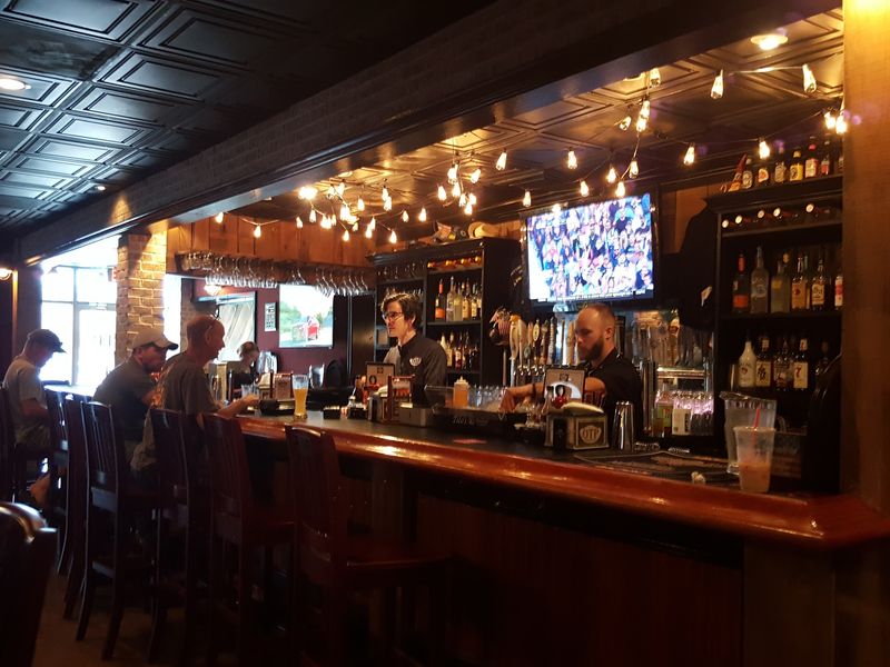 Service That Keeps Regulars Coming Back Service That Keeps Regulars Coming Back