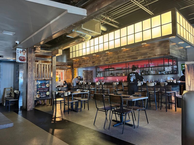 Service That Matches the Food Service That Matches the Food