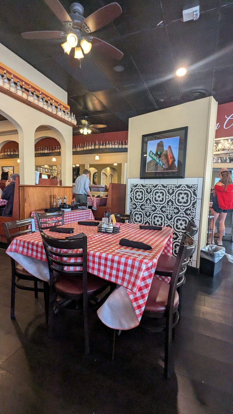 Service That Turns First-Timers Into Regulars Service That Turns First-Timers Into Regulars