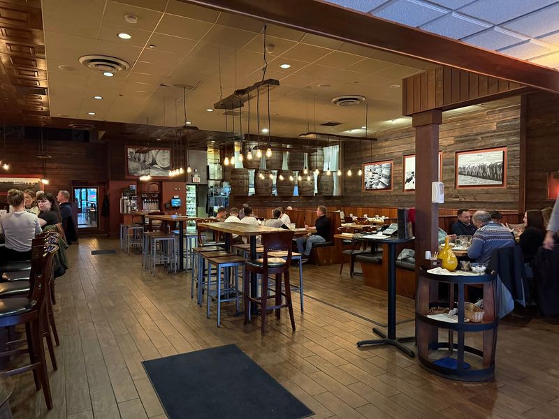 Service, Transparency, and the Open Kitchen Touch