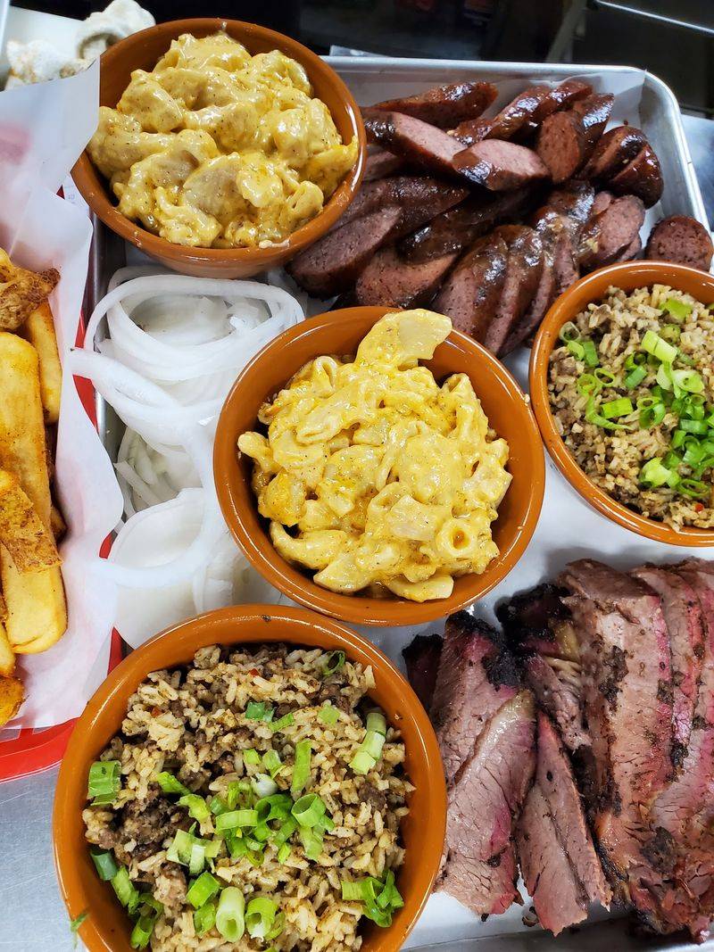 Sides Worth Ordering Alongside the Meat