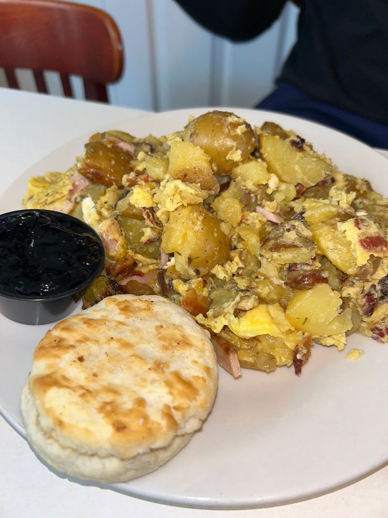 Skillets and Scrambles Worth Talking About Skillets and Scrambles Worth Talking About