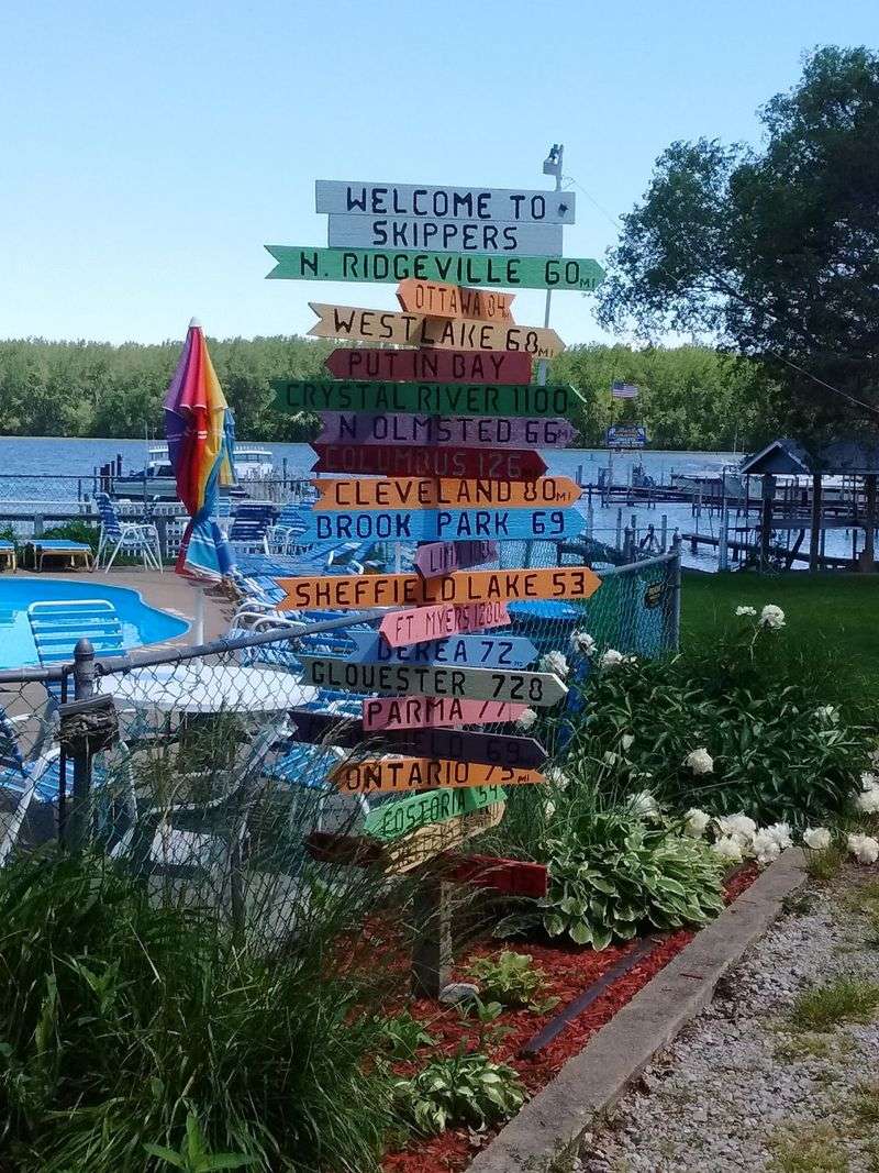 Skipper's Marina & Resort, Lakeside Merblehead Skipper's Marina & Resort, Lakeside Merblehead