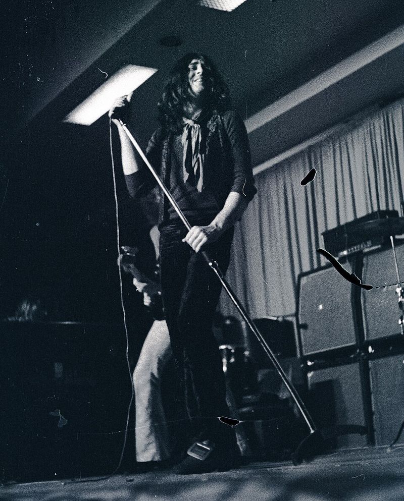 Smoke on the Water by Deep Purple Smoke on the Water by Deep Purple