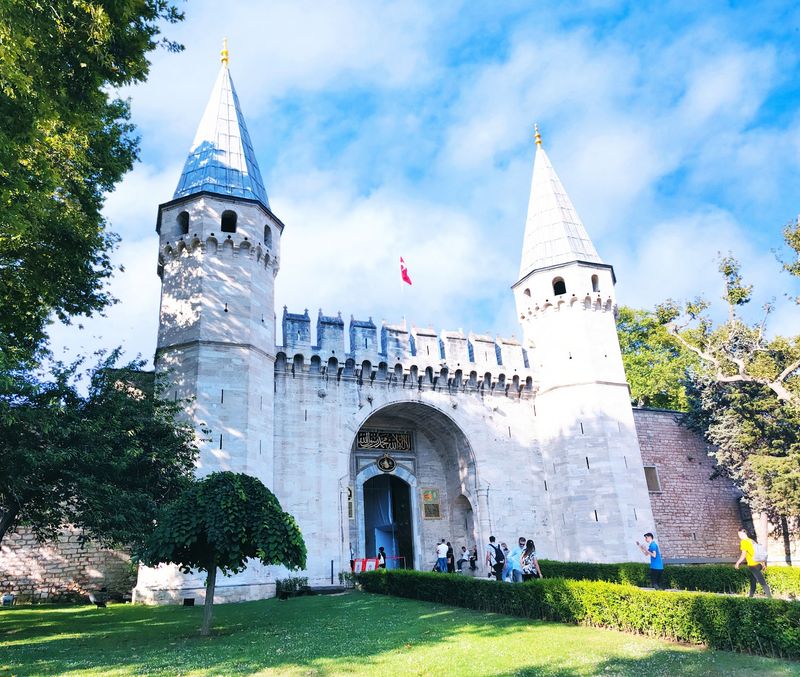 Spend a Few Hours Exploring Topkapi Palace Spend a Few Hours Exploring Topkapi Palace