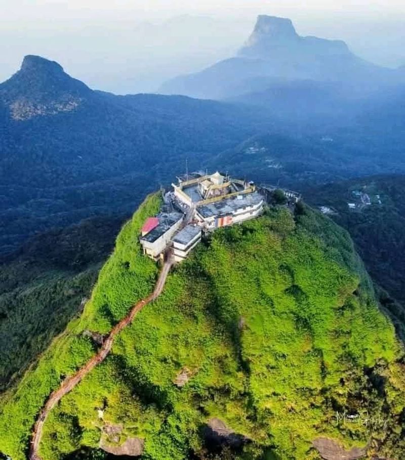 Sri Pada / Adam's Peak, Sri Lanka Sri Pada / Adam's Peak, Sri Lanka