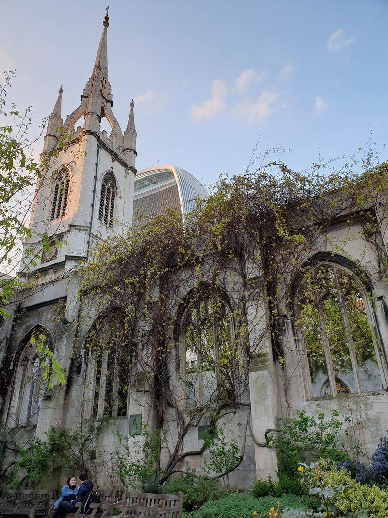 St. Dunstan-in-the-East, London, England St. Dunstan-in-the-East, London, England