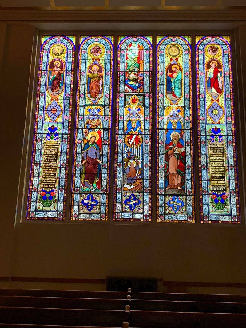 Stained Glass That Earns Every Compliment Stained Glass That Earns Every Compliment
