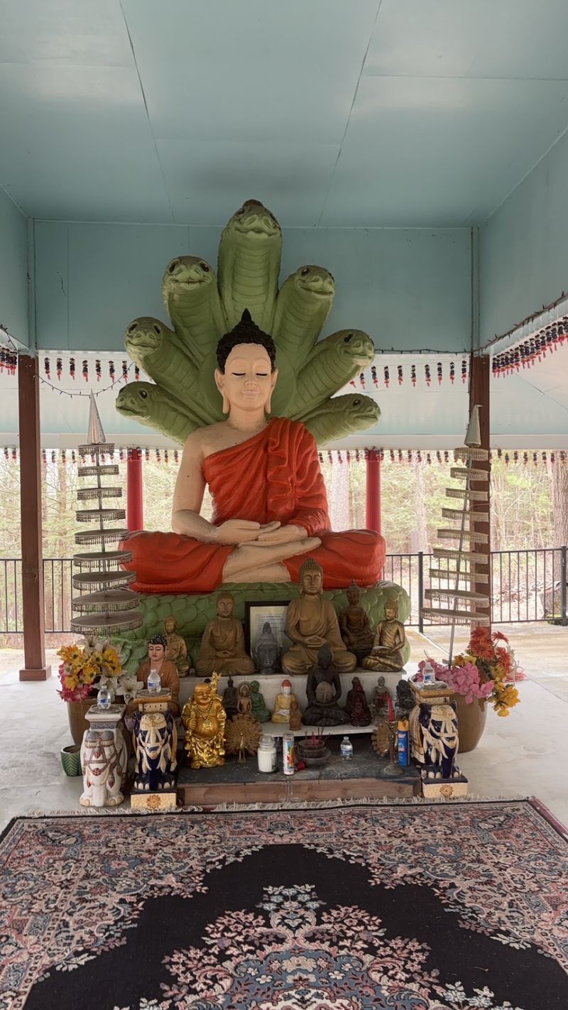 Statues That Tell the Story of the Buddha Statues That Tell the Story of the Buddha