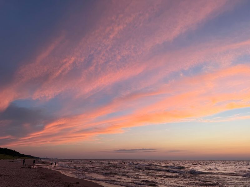 Sunsets That Justify the Drive Sunsets That Justify the Drive