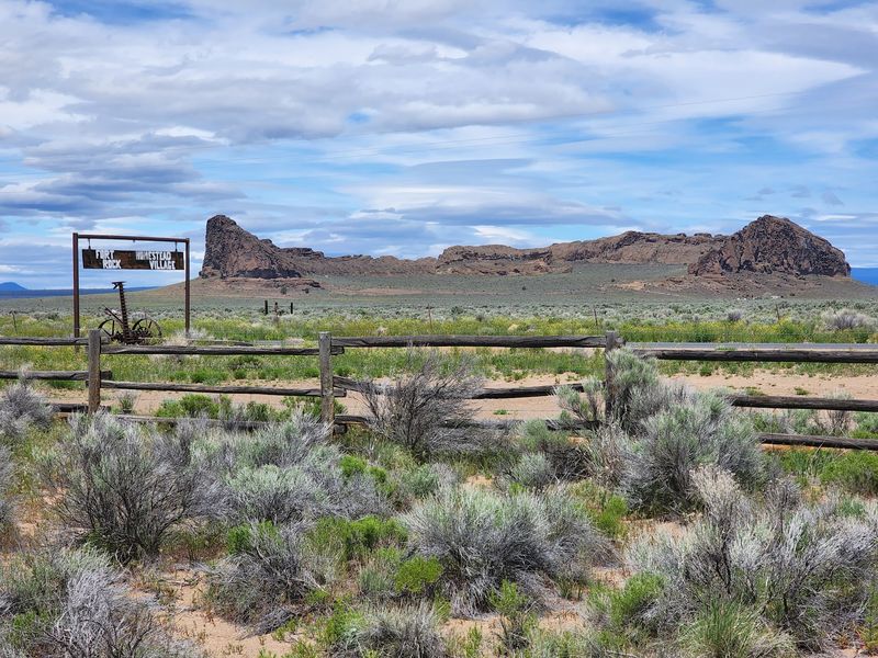 Sweeping Desert Views and a Famous Rock Nearby