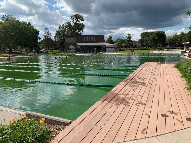 Swimming Laps at a Pool That Feels Nothing Like a Gym Swimming Laps at a Pool That Feels Nothing Like a Gym