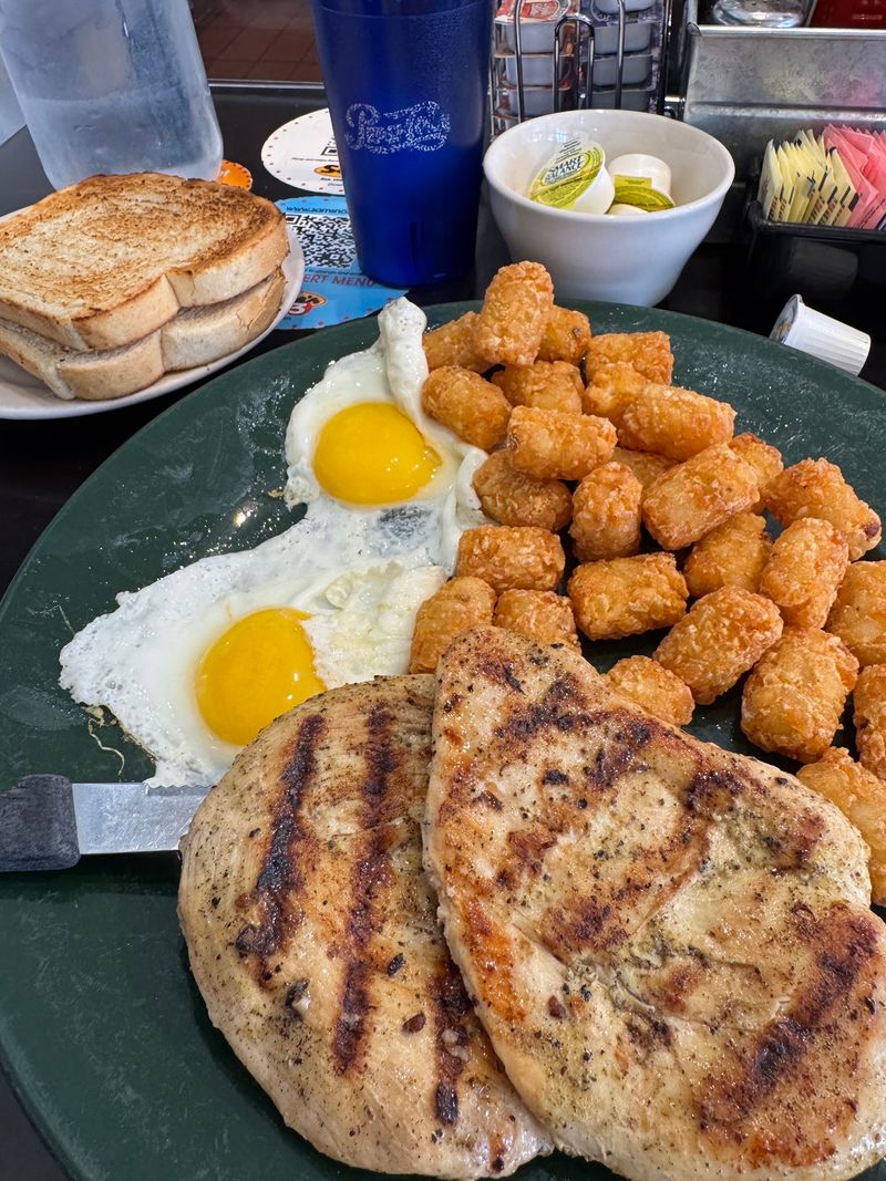 Tater Tots, Mac and Cheese, and Unexpected Sides Tater Tots, Mac and Cheese, and Unexpected Sides
