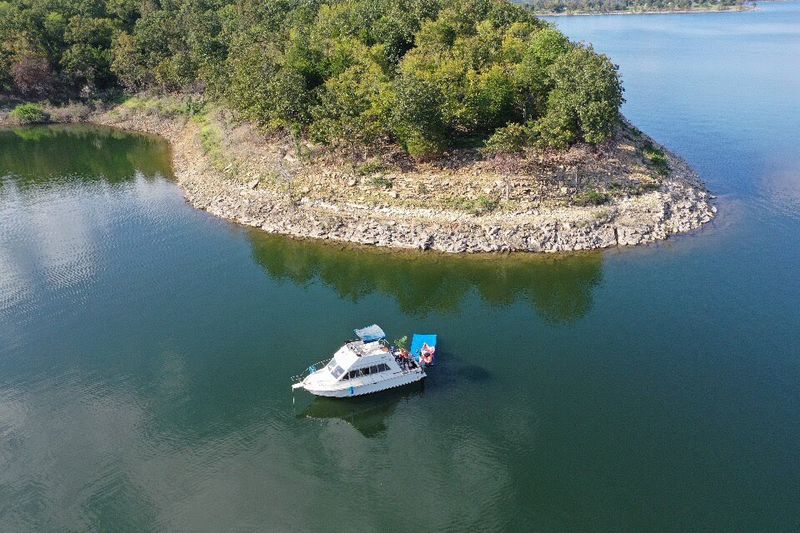 Tenkiller Ferry Lake Scenic Drive, Oklahoma - Vian Tenkiller Ferry Lake Scenic Drive, Oklahoma - Vian