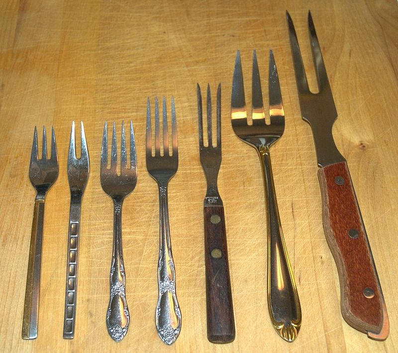 Thailand: Forks Are Generally Used to Push Food Onto a Spoon
