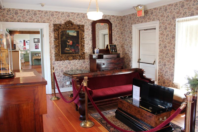 The 1879 Swiss Music Box That Still Plays The 1879 Swiss Music Box That Still Plays