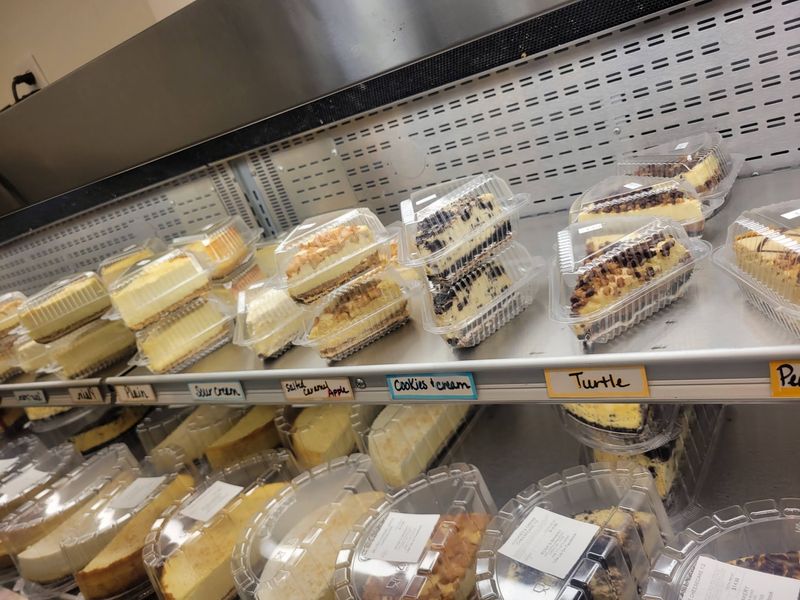 The Amish Bakery That Steals the Show The Amish Bakery That Steals the Show
