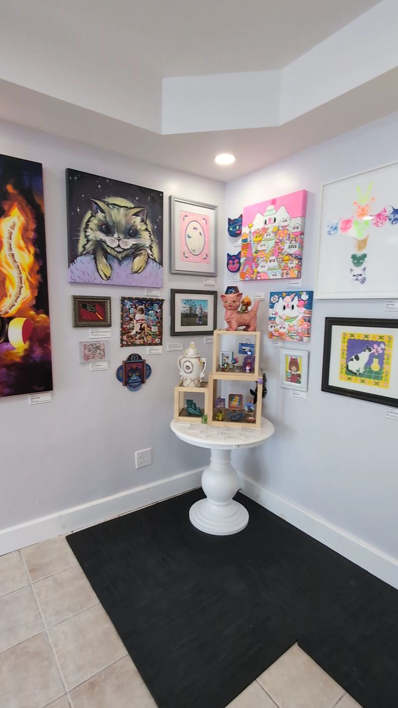 The Art Gallery Devoted Entirely to Cats The Art Gallery Devoted Entirely to Cats