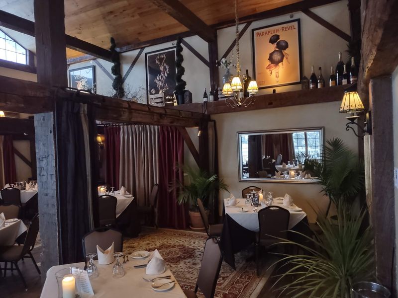 The Atmosphere Inside: European Cellar Meets Ohio Elegance The Atmosphere Inside: European Cellar Meets Ohio Elegance
