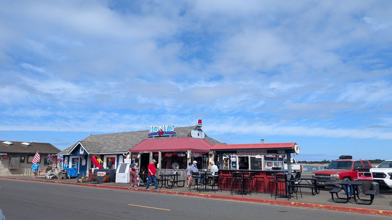 The Atmosphere and Vibe Along the Boardwalk The Atmosphere and Vibe Along the Boardwalk
