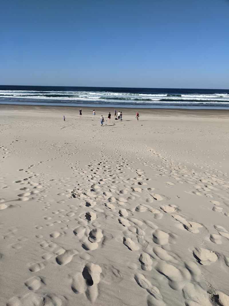 The Beach That Makes You Forget Your Phone Exists The Beach That Makes You Forget Your Phone Exists