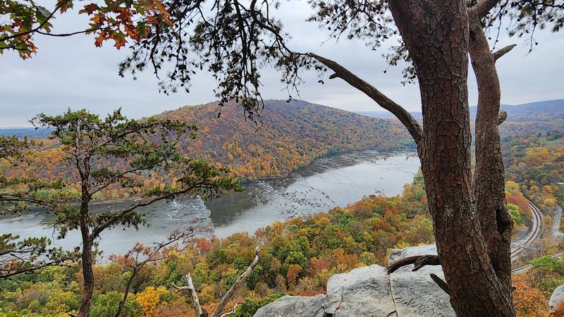 The Best Seasons to Walk Pennsylvania's Stretch The Best Seasons to Walk Pennsylvania's Stretch