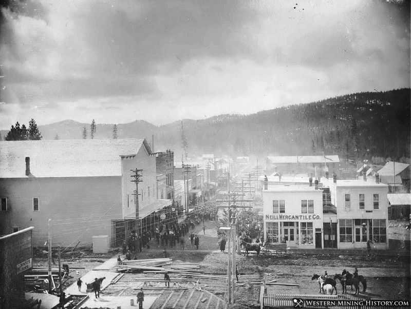 The Boom Town Built a Full Commercial Center The Boom Town Built a Full Commercial Center
