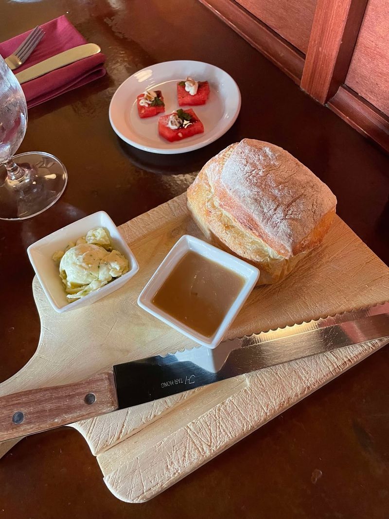 The Bread and Dipping Sauce That People Cannot Stop Talking About