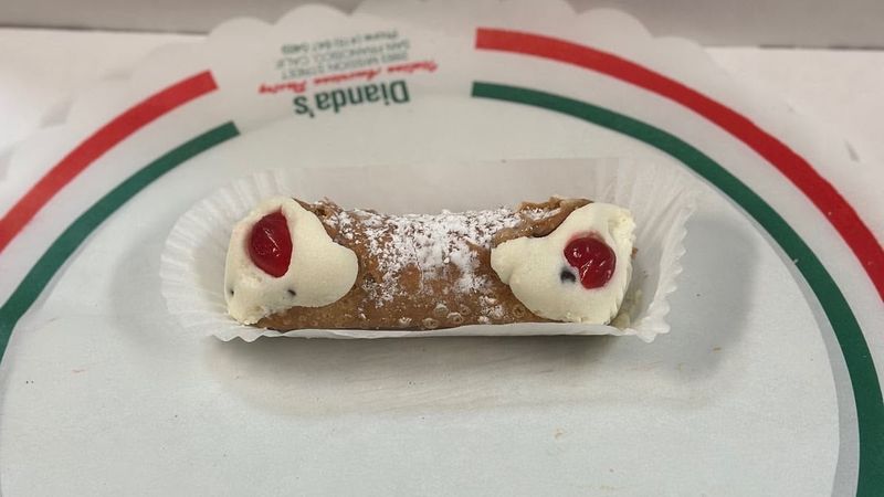 The Cannoli That Built the Reputation