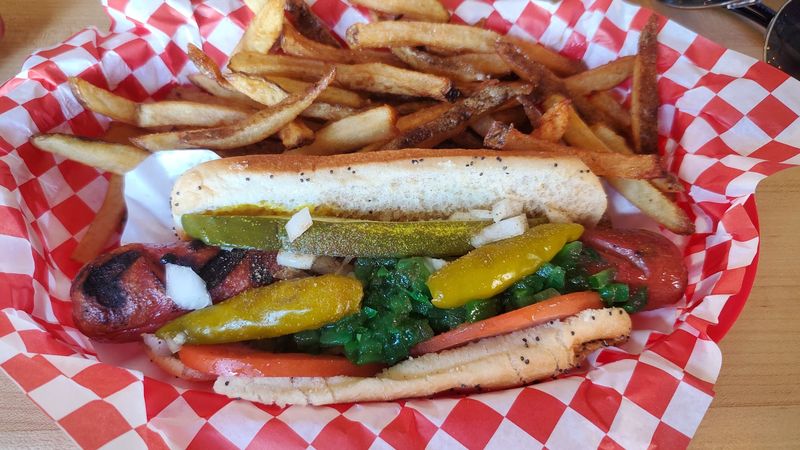 The Chicago Dog That Earns the Bragging Rights The Chicago Dog That Earns the Bragging Rights