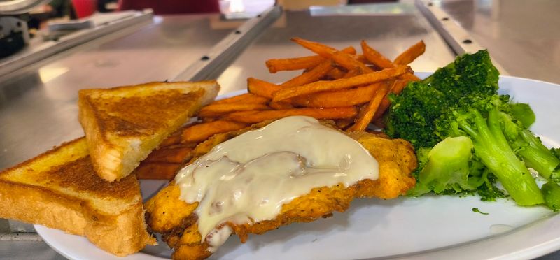 The Chicken Fried Steak That Keeps People Coming Back Across State Lines The Chicken Fried Steak That Keeps People Coming Back Across State Lines