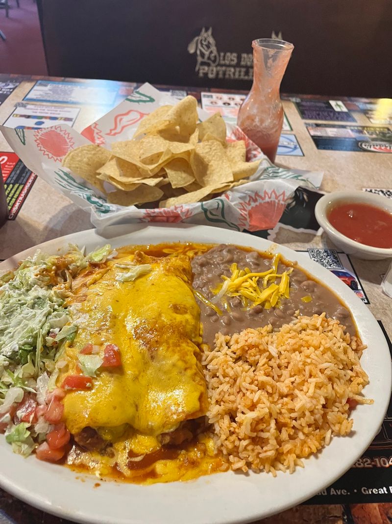 The Chips and Salsa That Set the Tone Immediately The Chips and Salsa That Set the Tone Immediately
