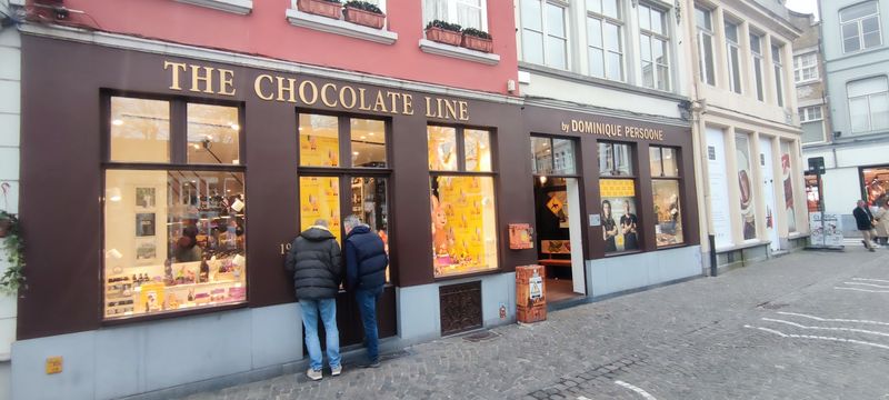 The Chocolate Line, Bruges