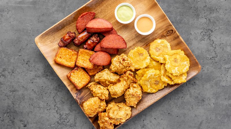 The Combo Plates That Make Ordering Easy for First-Timers