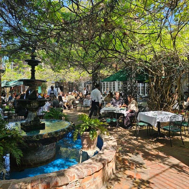 The Courtyard That Stops People Mid-Sentence